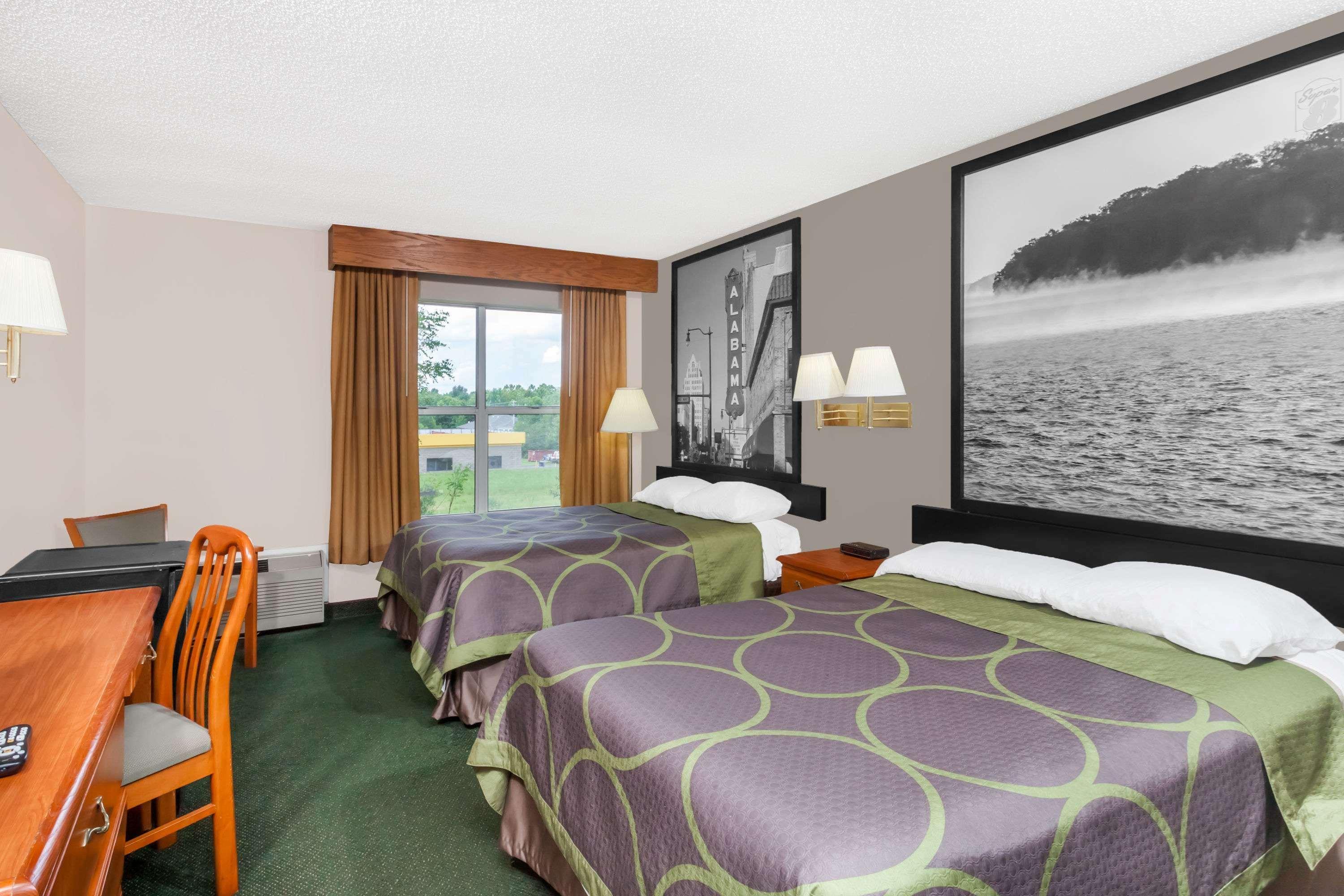 Super 8 By Wyndham Athens Hotel Екстериор снимка
